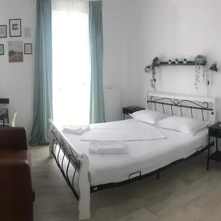 Nicholas Nest Apartament